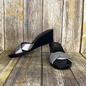 NWOT Talbots Silver Metallic Leather 2.5 in Wedge Heel Slides Women's Size 10